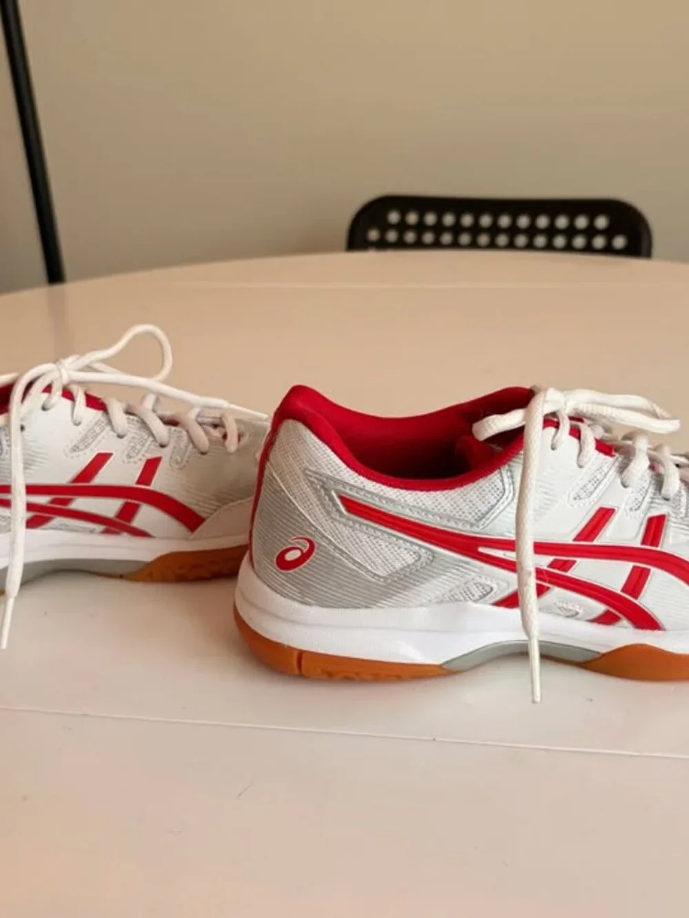 Women’s ASICS Gel Rocket 9 Shoes – White/Red (Size 7)